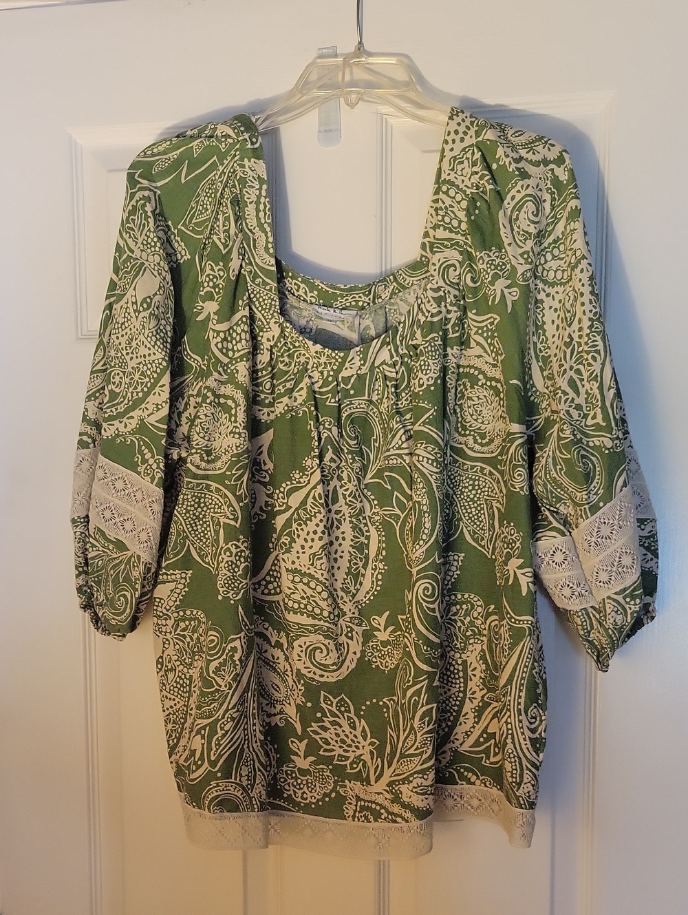 Nicole Miller Green and Cream Paisley Peasant Top